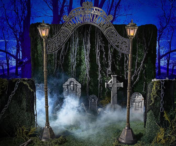 Spooky Illuminated Halloween Manor Archway