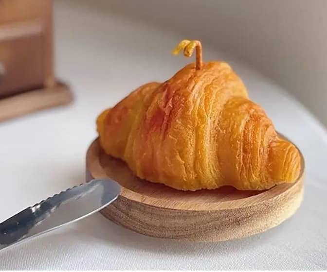 Croissant Candle