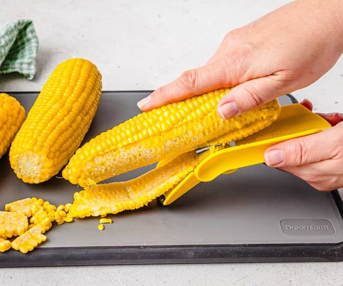 Dreamfarm Corpeel - No-Mess Corn on the Cob Peeler