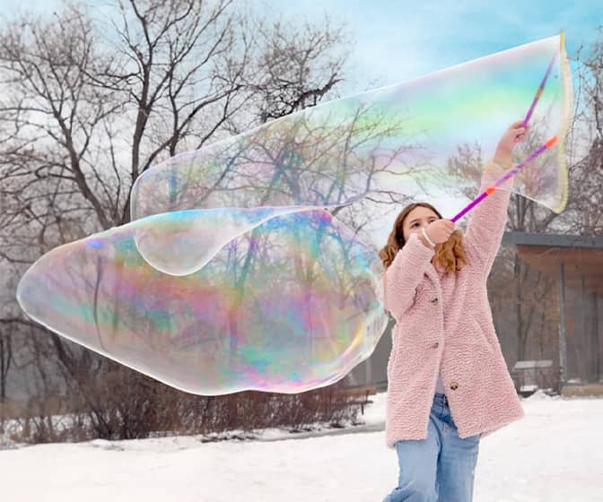 Giant Crazy Ice Bubbles - Creates 10-Ft Bubbles That Freeze in Mid-Air