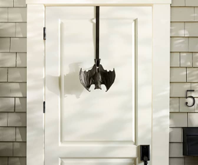 Iron Bat Wreath Hanger