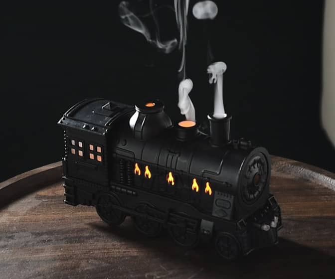 Steam Locomotive Cool Mist Humidifier / Essential Oil Diffuser